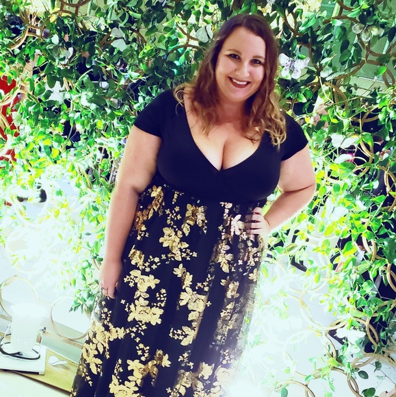 Meet your Posher, Kelsey - Picture 3 of 4